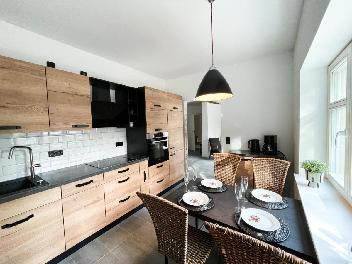 stilvolle, zentrale Ferienwohnung mit Parkplatz Salzwedel Exterior foto